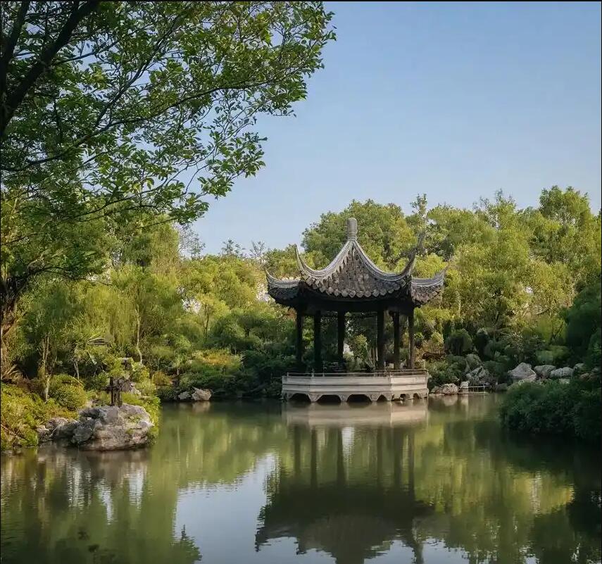 湘潭雨湖孤风建筑有限公司